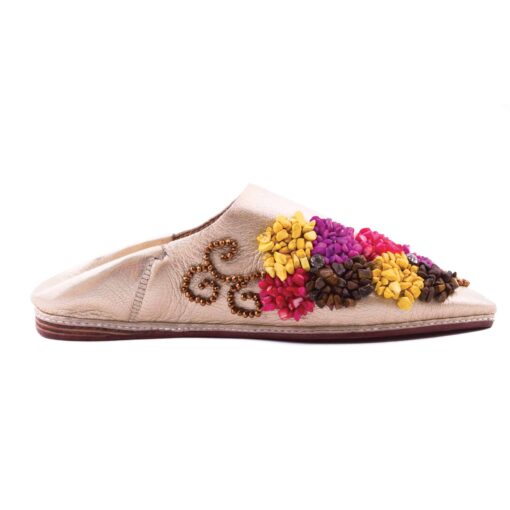 Babouche motifs multicouleurs En Cuir Beige Perlé modèle 2021. – Image 2