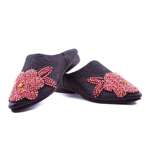 Babouche Rosée en cuir noir perlée pour Femme modèle 2021.