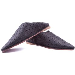 Babouche Rayé En Cuir brodé élégant pour femme modèle 2021.