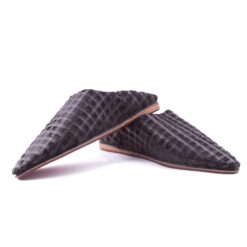 Babouche carreaux couleur noir élégante pour femme modèle 2021.