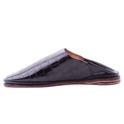 Babouche Croco en Cuir Noir brillant pour femme modèle 2021.