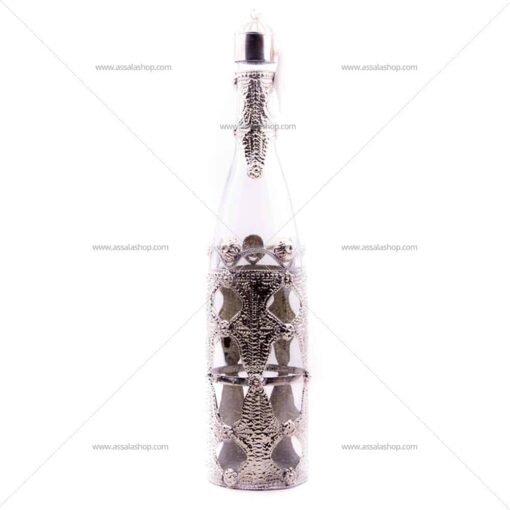 Bouteille orné en verre blanche en métal ou cuivre 100% marocaine